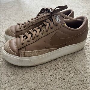 Nike Women’s 8.5 Brown and White Sneakers